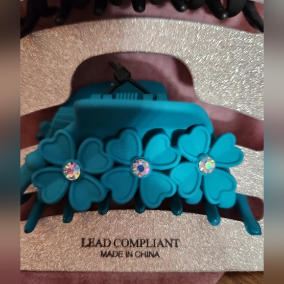 Trio Hair Clips Rubberized - Picture 4 of 4